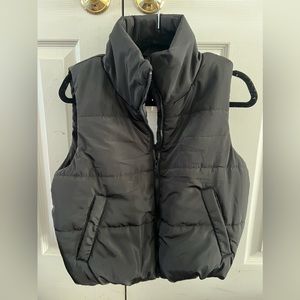 NWT Puffer Black Vest, Size Small